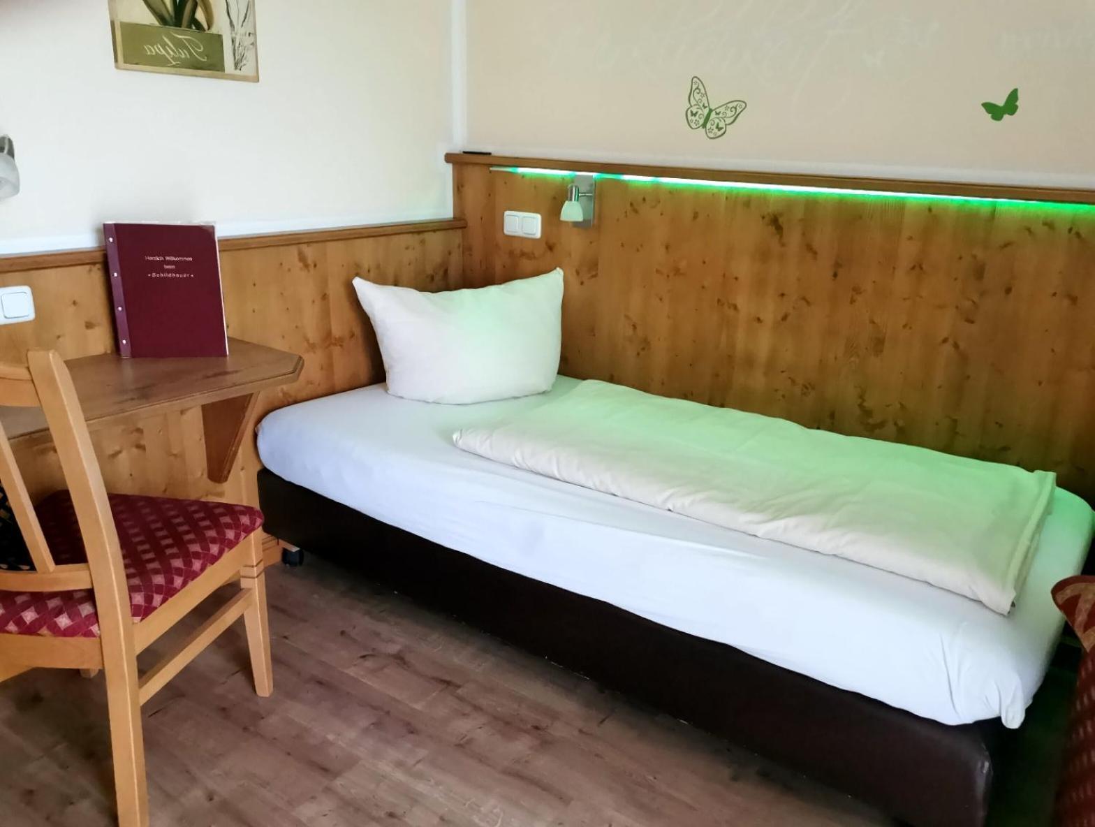 Hotel Landgasthof Zum Schildhauer Halfing Exterior foto